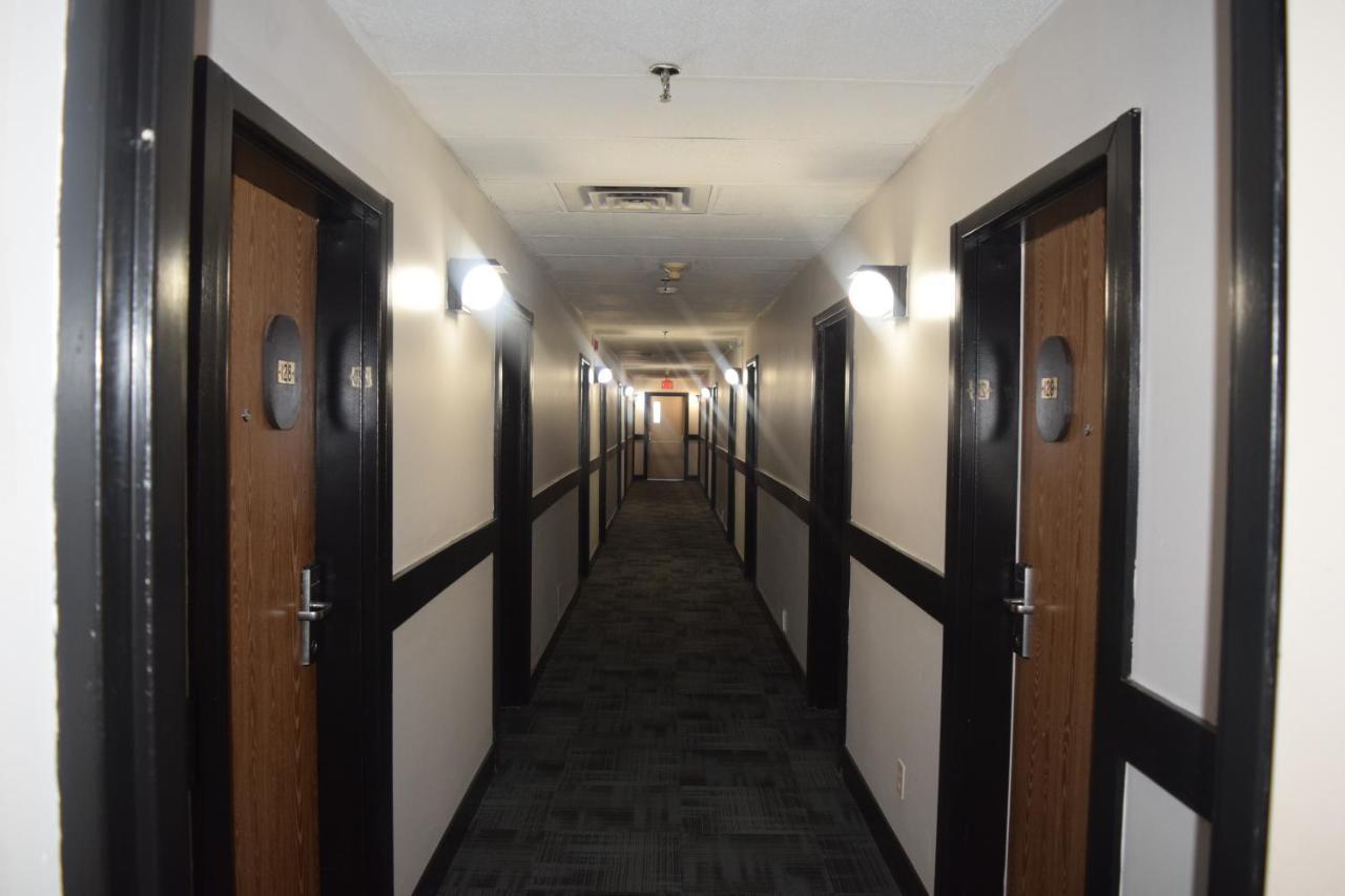 Venture Inn Hotel Saskatoon Extérieur photo